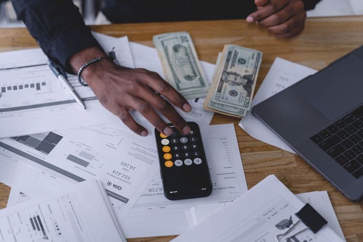 Craft Blog Post: Three-step guide to organizing your finances and saving up for your dreams